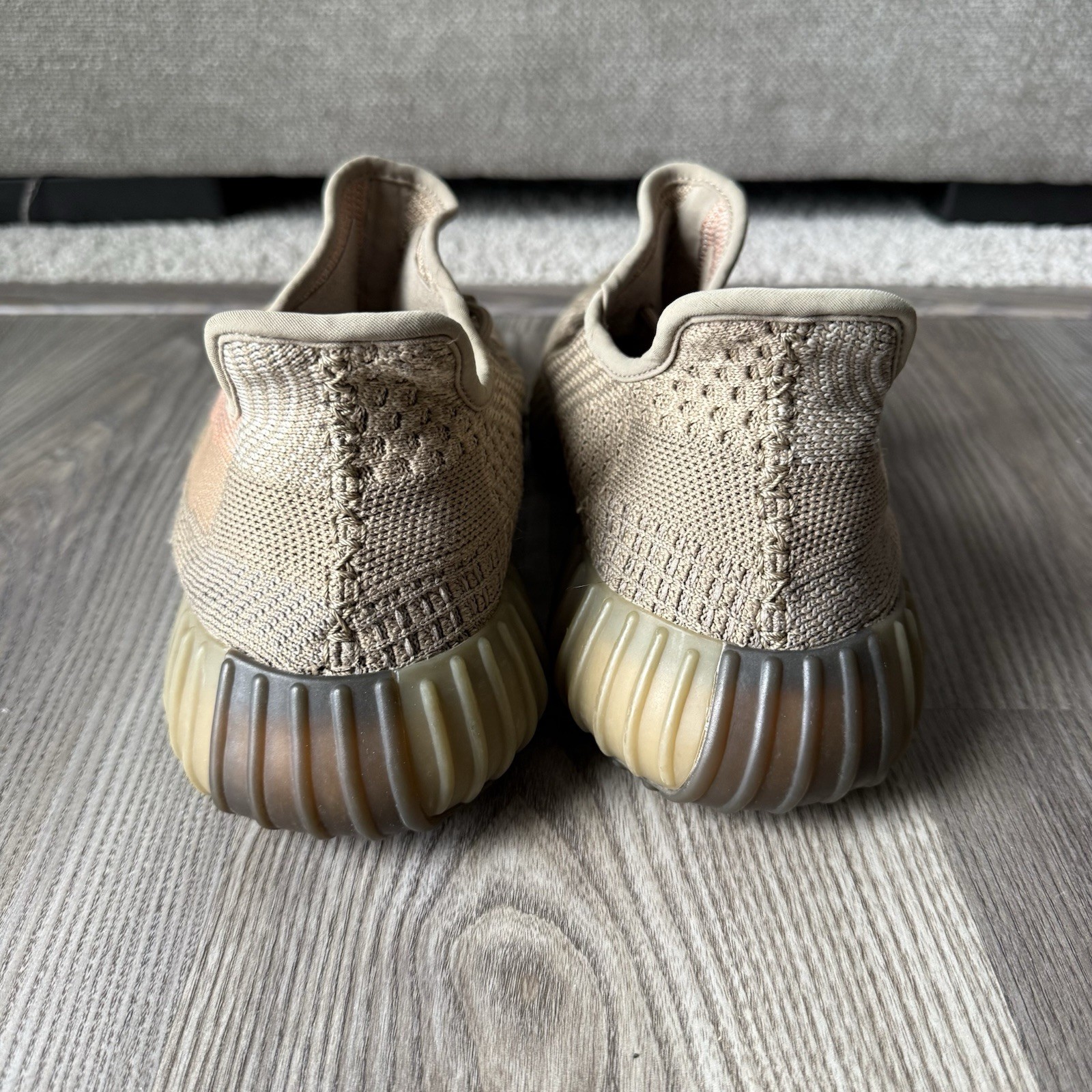 Adidas Men's Yeezy Boost 350 V2 Sand Taupe Size 11 thumbnail 5