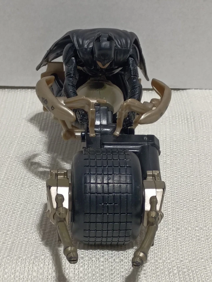 200Batman The Dark Knight Stealth Bat-Pod Cycle Motorcycle & Figure Mattel - Image 3 of 3