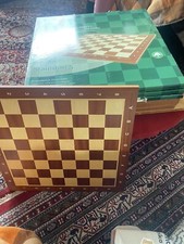 Schachklub Materielle: 10 Bretter, 6-Uhren DG...