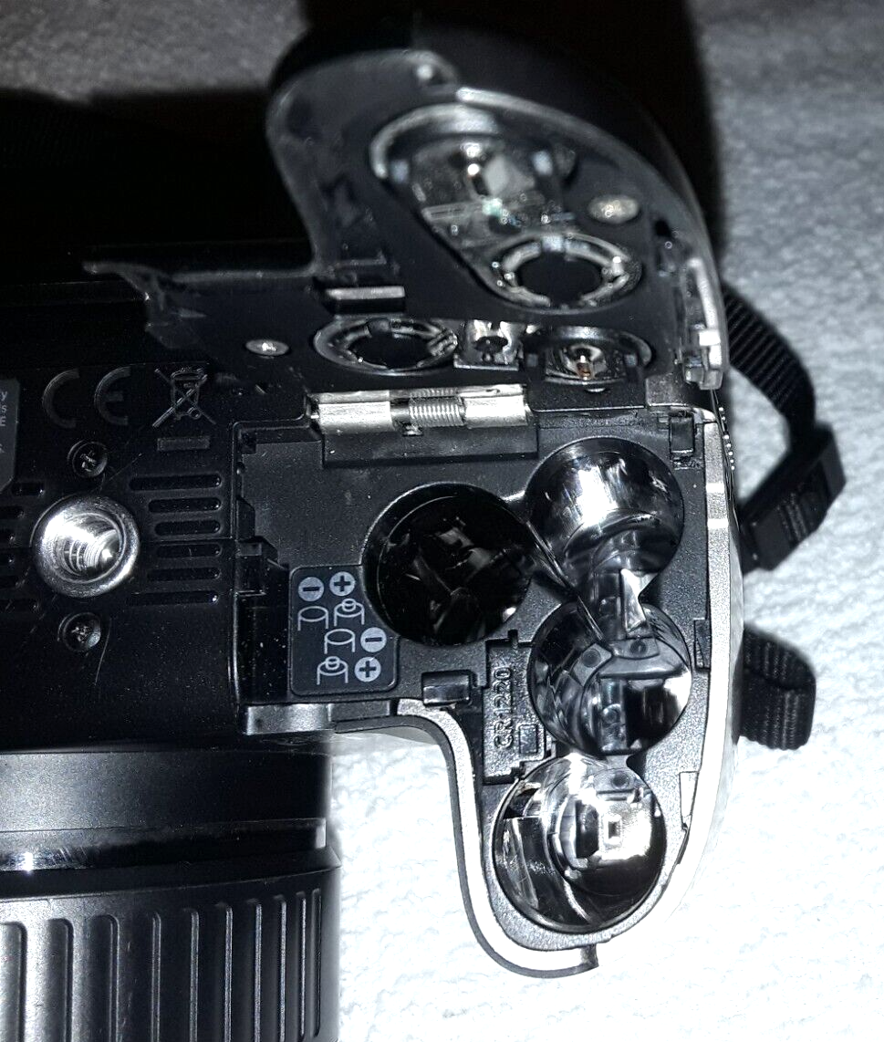 Canon PowerShot SX20 IS Digital Camera 12.1 MP 20x Optical Zoom Lens