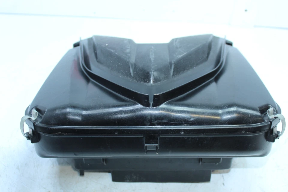 10-11 YAMAHA RS VENTURE GT OEM AIR BOX SILENCER INTAKE       8HF-14441-10-00 - Image 4 of 4