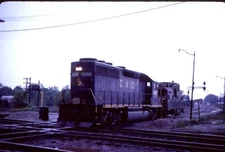 C&O-Chesapeake & Ohio GP40 # 4080 & caboose @ Marion OHIO.-1975 Kodak slide
