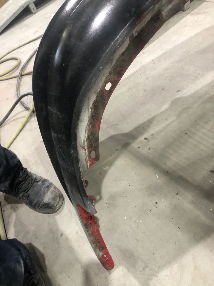 Parachoques trasero Eagle Talon Foto 4 de 4