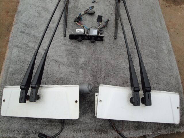 MCI COACH BUS PARTS 102DL3 D4505 D4000 ELECTRIC WIPER MOTOR KIT - COMPLETE KIT MCI COACH BUS PARTS 102DL3 D4505 D4000 ELECTRIC WIPER MOTOR KIT - COMPLETE KIT
