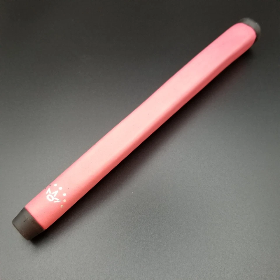 AGARRE PUTTER SCOTTY CAMERON CUERO ETÍOPE ROSA Foto 2 de 4