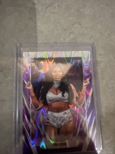 2026 Topps Chrome WWE Lash Legend Purple Wave Refractor /75