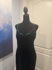 Vintage Velvet Womens Evening Gown