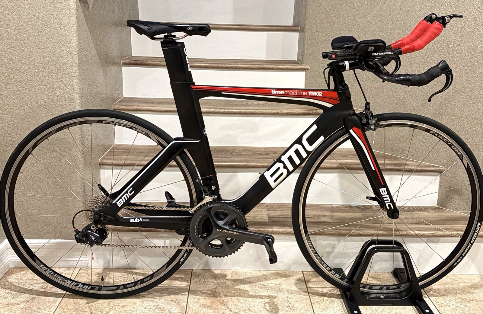 Black/Red BMC TM02 Triathlon/TT Carbon Small Bike Shimano Ultegra Derailleurs