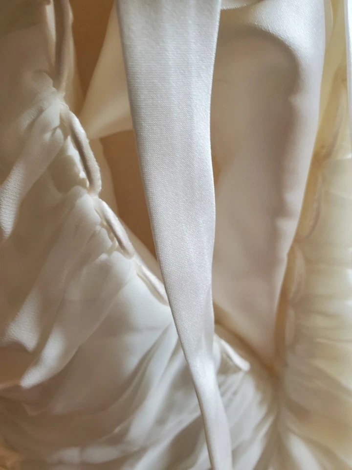 Vestido de novia Franssical talla 12 nuevo  Foto 3 de 4