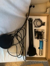 Neewer USB Microphone Kit - brand new in box