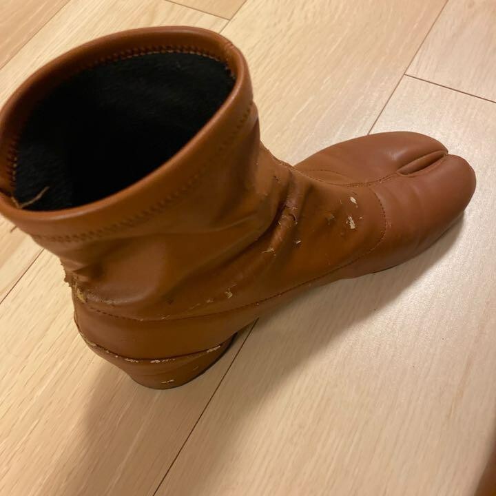 margiela camel toe boots