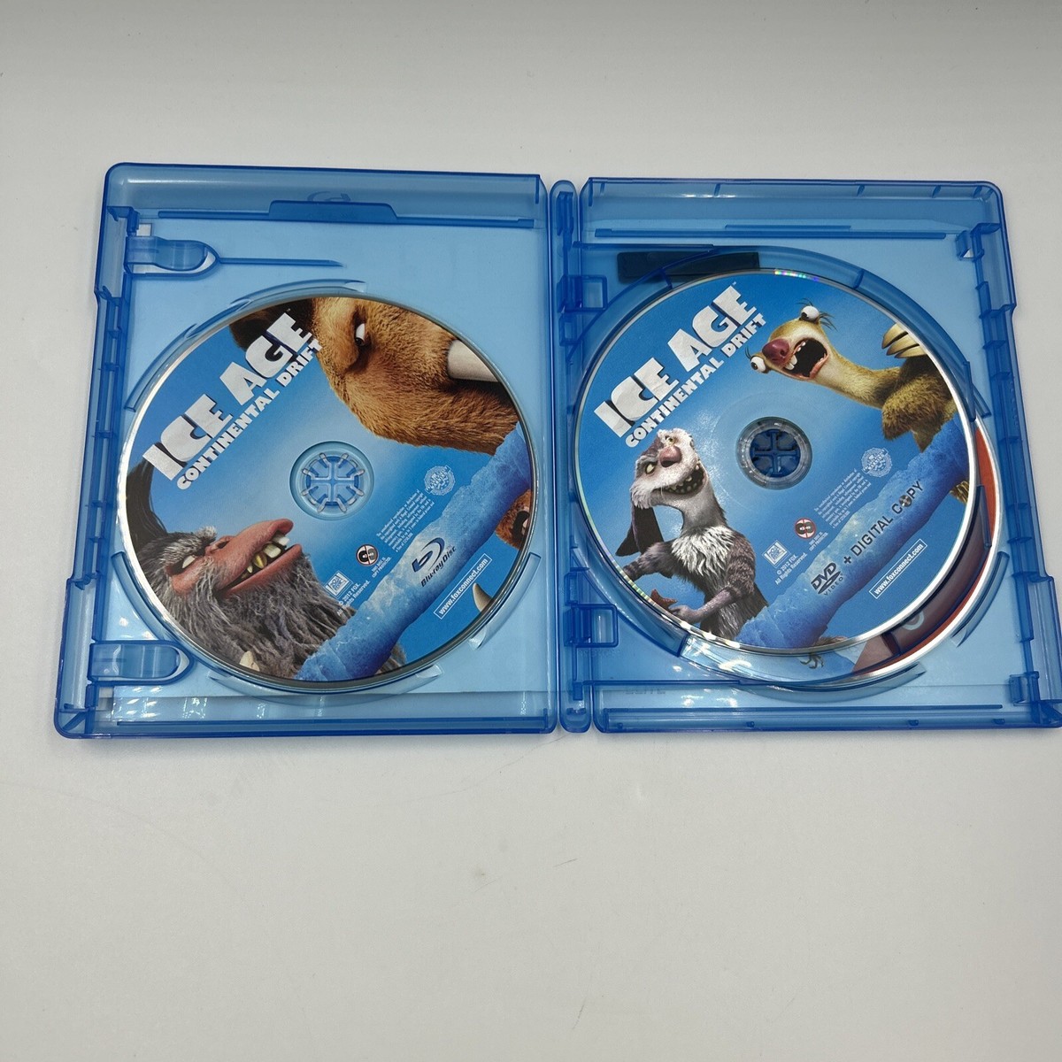Ice Age 4 “ Continental Drift “ (Blu Ray, DVD, 2012, 3-Disc Set