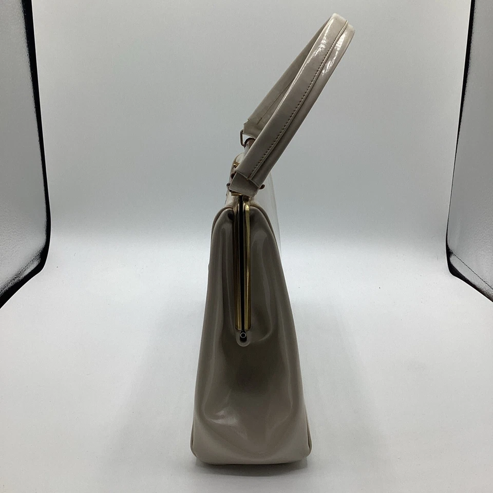 Vintage 1950’s White Serval Leather 11”x3”x7” Pinup Clasp Purse W/ Strap - Image 3 of 4