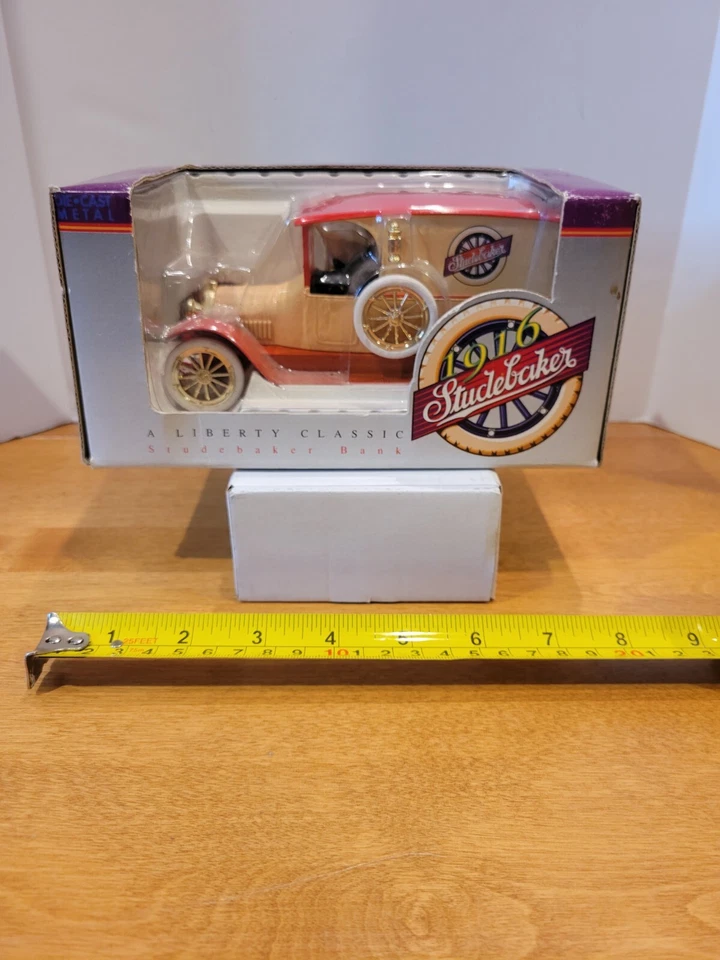 Liberty Classic 1916 Studebaker Tractor Supply Delivery Truck Die-Cast Bank - Image 2 of 4