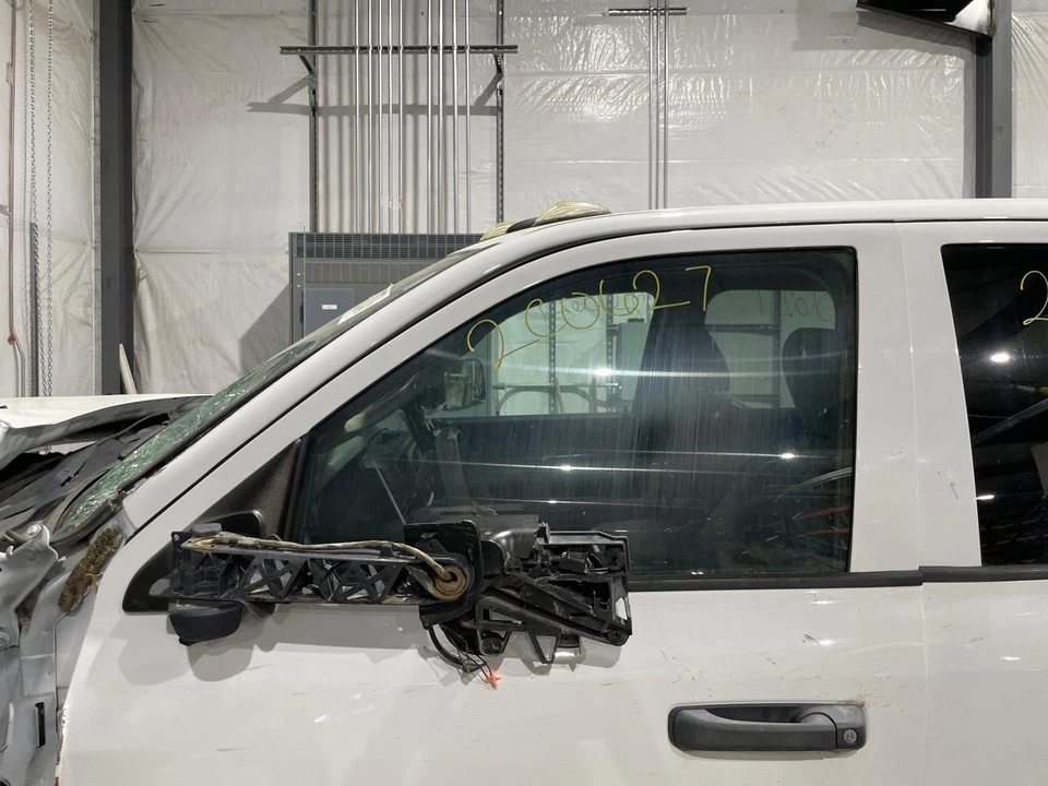 *DMG 10-17 Dodge Ram 3500 Driver LH Left Bright White-PW7 Front Power Door Shell Foto 2 de 4