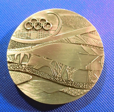 SCARCE VANCOUVER CANADA OLYMPIC GAMES PARTICIPANT MEDAL GEM BU IN ORIG. BOX 2010