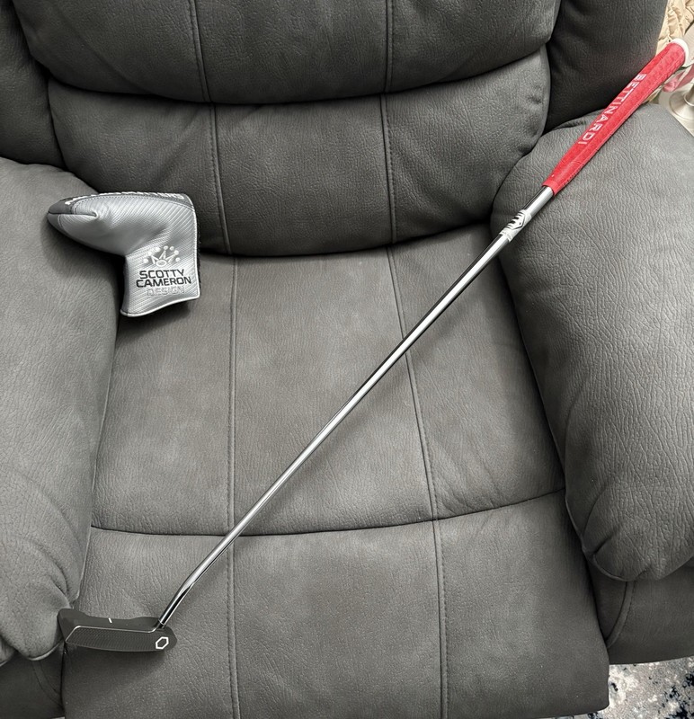 Bettinardi BB-28 358G 35 “ Putter w/ Scotty Cameron Headcover
