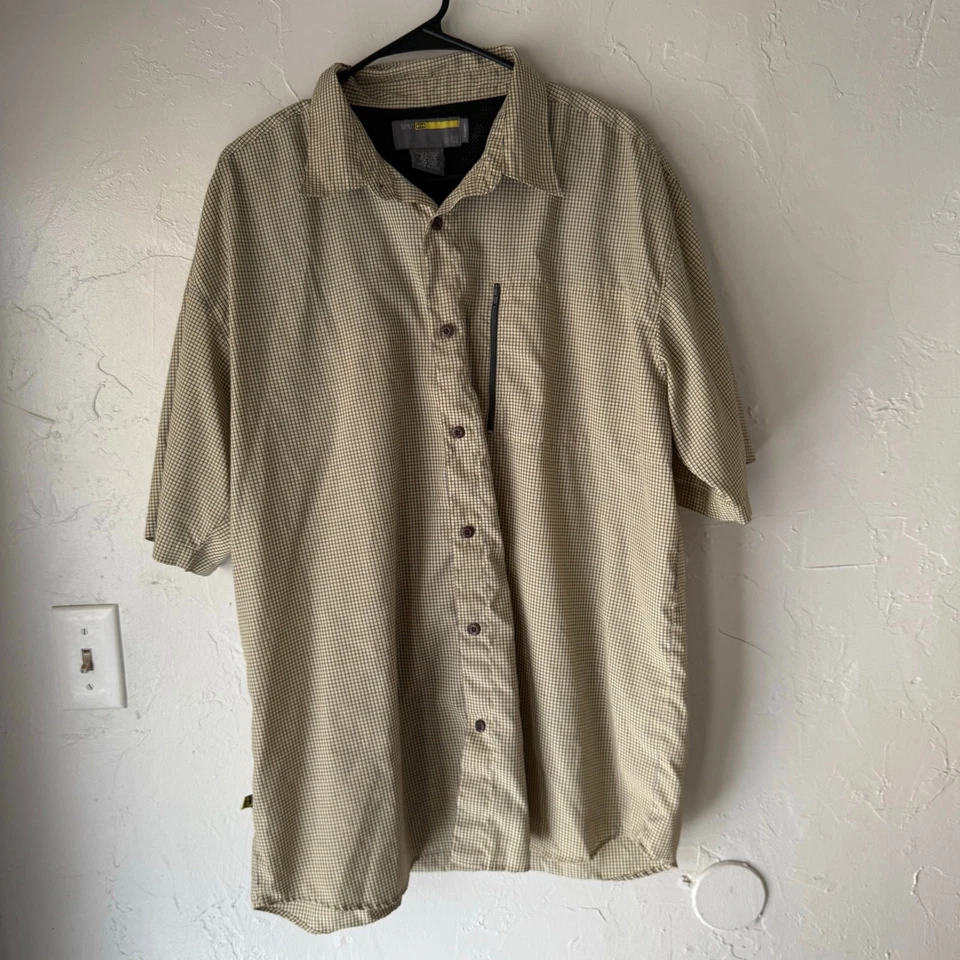 Split Men's Size XL Yellow Purple Plaid Outdoor Vented Short Sleeve Button Up - Image 2 of 4