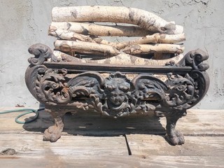 ANGELS 1840s CAST IRON FIREPLACE LOG HOLDER Art Nouveau Black Victorian