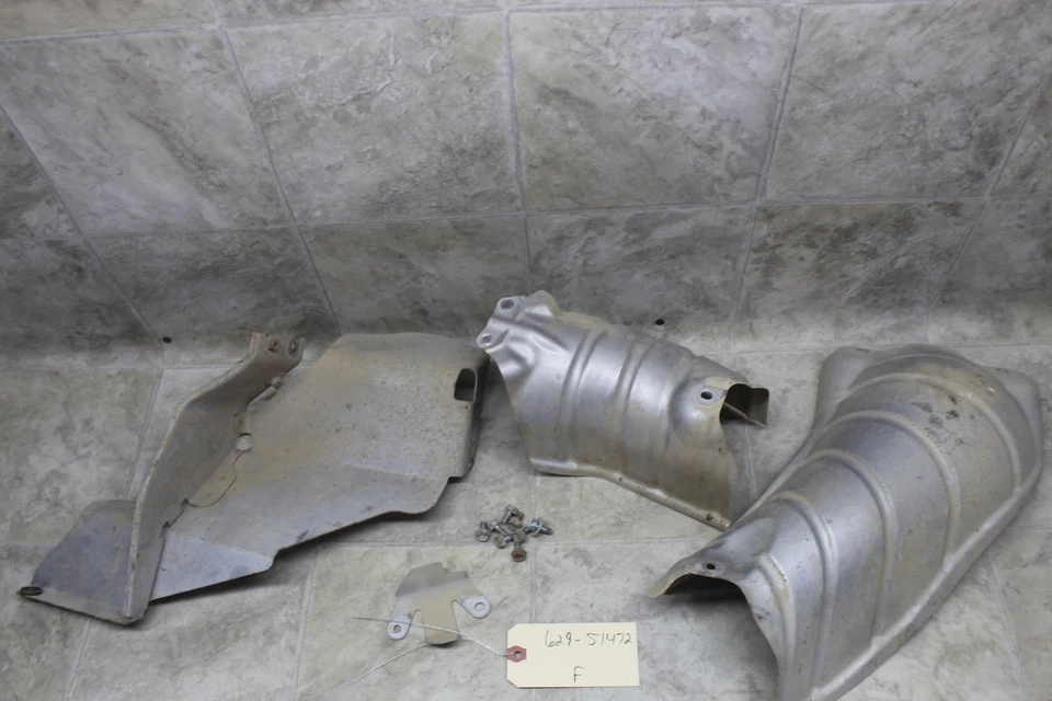 Protectores térmicos de tubo de escape OEM Honda Pioneer 1000 1000 1000-5 16-19 Foto 2 de 4