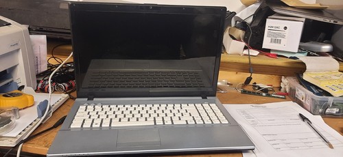 Zoostorm W67TH Dual-Core @2.3Ghz 250GB HDD, 4GB RAM, Win 10, (685) - Picture 9 of 18