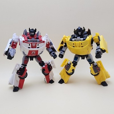 TRANSFORMERS Generations Classics (2010) SUNSTREAKER & RED ALERT 6'' Deluxe Lot