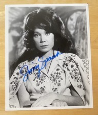 SISSY SPACEK HAND SIGNED AUTOGRAPH PHOTO 8 X 10 WITH ~COA ACTOR