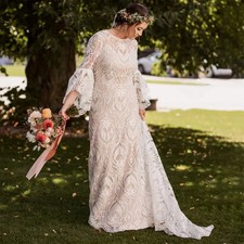 Boho A-Line Wedding Dresses O-Neck 3/4 Flare Sleeves Lace Appliques Bridal Gowns