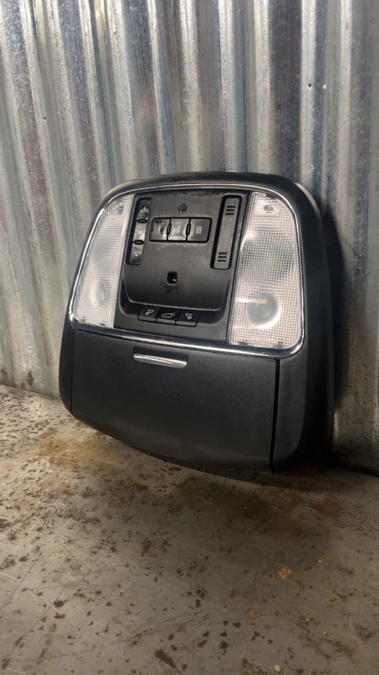 Luz interior domo superior Jeep Grand Cherokee 2014-2022 Foto 4 de 4