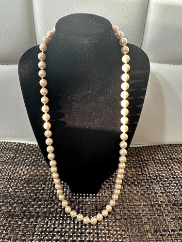 OFF WHITE COLLANA VINTAGE MONET OFF WHITE FINTA PERLA 24” OTTIME CONDIZIONI LEGGERE BENE