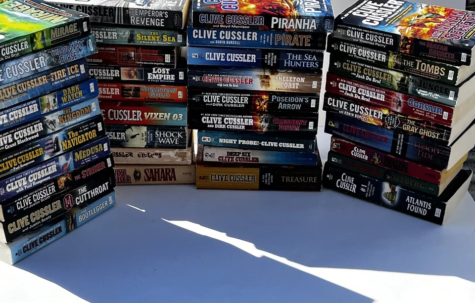 CLIVE CUSSLER LOT (38) PB Dirk Pitt/Oregon Files/Fargo Adventure + More - Image 3 of 3