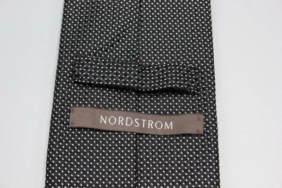 Corbata de seda NORDSTROM. Negro con lunares blancos. Foto 3 de 3