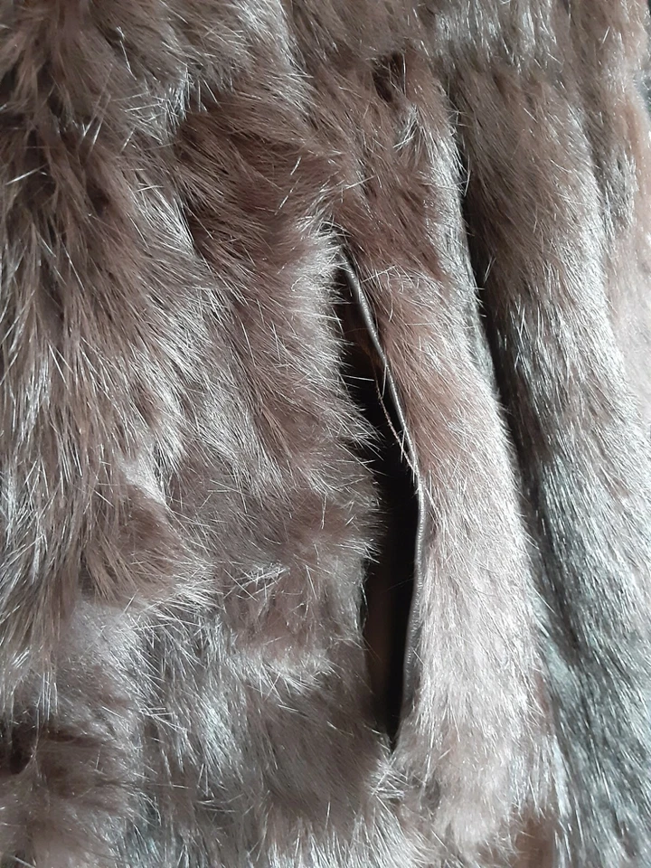 Linda Richards Reversible Luxury Rabbit Fur & Ruched Silk Vest | Sz Small - Image 4 of 4