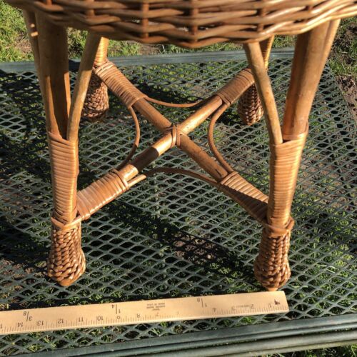 VTG Mid Century Wicker Rattan Vanity Foot Stool Round Seat Plant Stand 18” X 13” - Picture 10 of 18