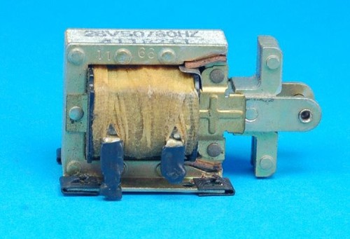 Jukebox Solenoid - 411823-1 - Solenoid, Laminate Open Frame 26VAC,  0.75A, 5.5 Ω