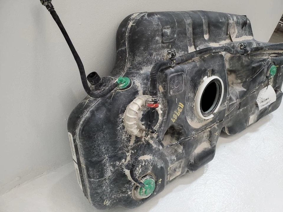 2017-2020 TOYOTA SIENNA Fuel Tank FWD 20 Gallon 7700108100 Foto 3 de 4