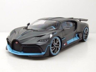 Bugatti Divo 2018 matt grau hellblau Modellauto 1:18 Bburago