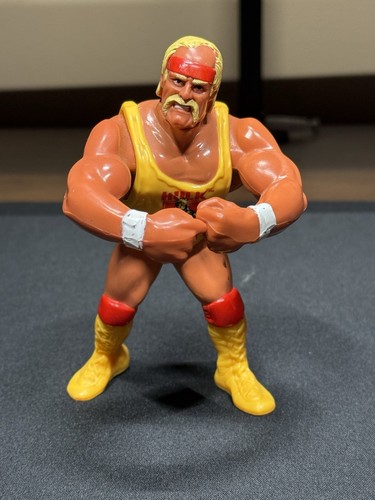 WWF Hasbro Hulk Hogan 1990 Series 2 Vintage WWE Wr...