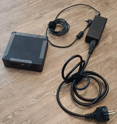 Intel NUC7i3BNB Mini-PC Core i3-7100U 8GB RAM 256GB SSD W11Pro