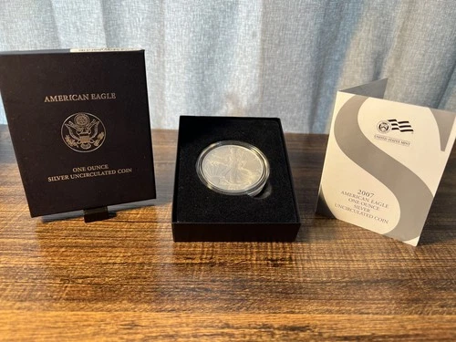 2007 W American Silver Eagle Dollar Uncirculated Coin with Box and COA