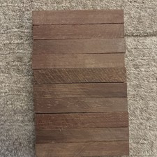 Lot de découpes en bois dur idéal pour l'artisanat