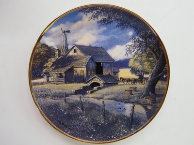 Collectible Decorative Plate ''Harvest Homestead'' Paul Mac WILLIAMS Franklin Mint