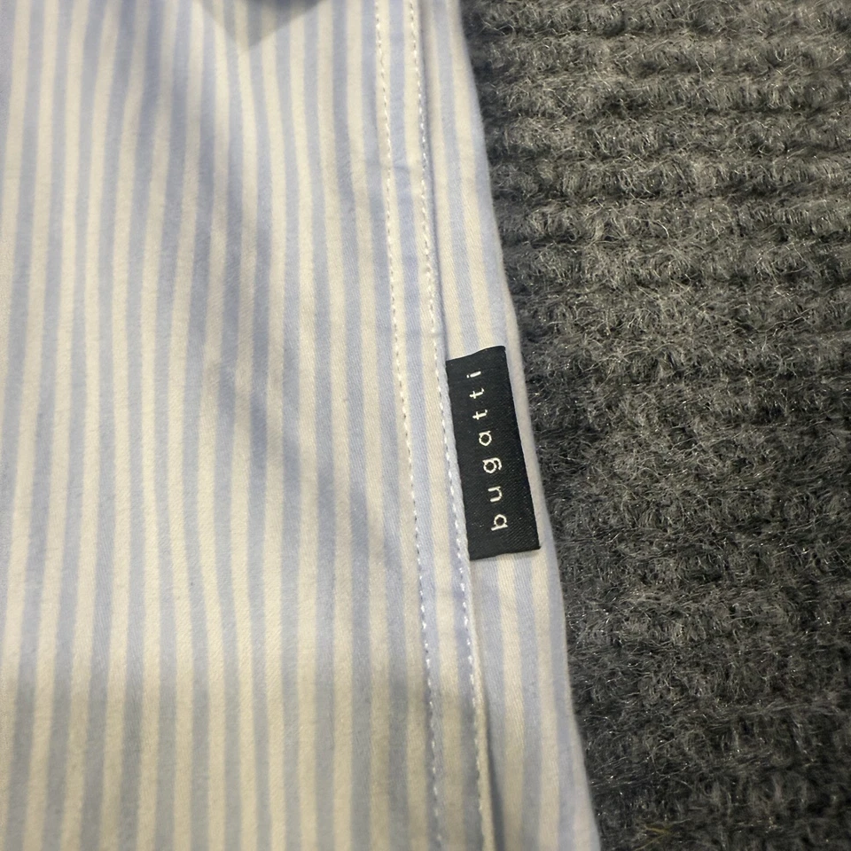 Рубашка мужская Bugatti маленькая сине-белая в полоску на пуговицах с длинным рукавом легкий уход - Изображение 3 из 4