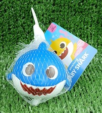 Gerald Daddy Baby Shark Bath Squirt Toy Water Squirter Mini Figure Blue Fish 6m 