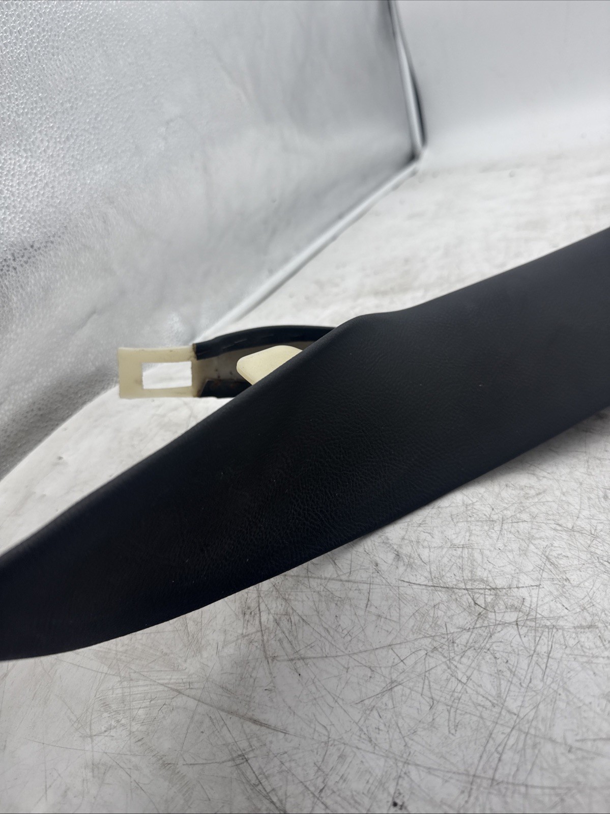 05-13 CHEVROLET CORVETTE C6 FRONT LEFT DRIVER SIDE LOWER PILLAR TRIM BLACK OEM