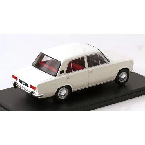 FIAT 124 1970 WHITE 1:24 Whitebox Auto Stradali Modellino Nuovo - Immagine 2 di 3