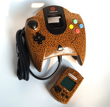 Dreamcast controller And Matching VMU leopard...