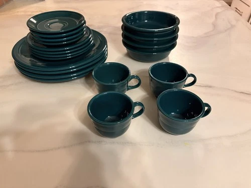 Fiesta Ware Evergreen 20 Piece Place Setting Retired Fiestaware Excellent HTF