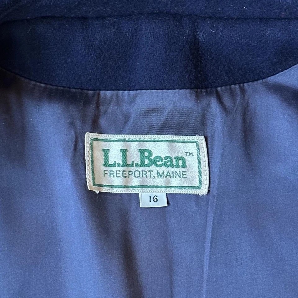 L.L. Bean Women's Medium Navy Peacoat - Image 2 of 4
