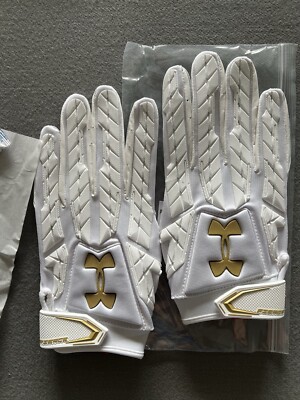 SOUTH FLORIDA USF BULLS UNDER ARMOUR FIERCE 2XL FOOTBALL GLOVES, NWT 1309907-120